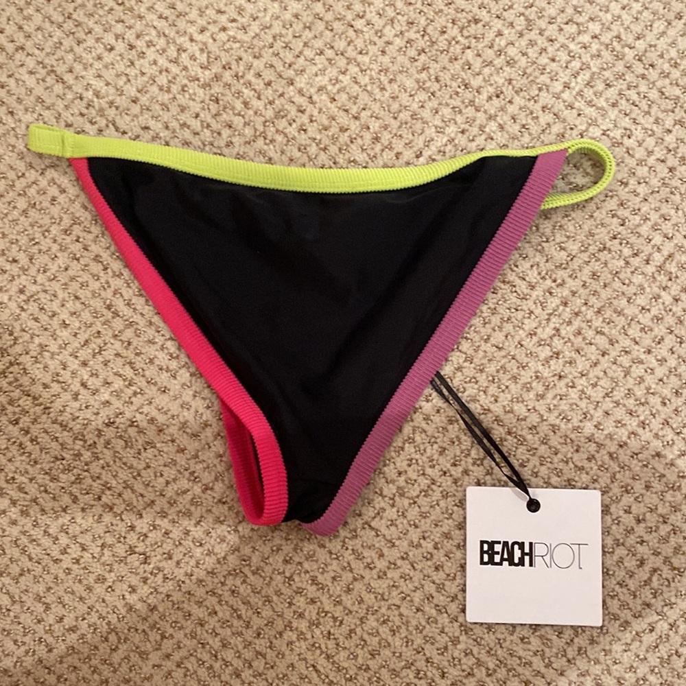 Beach Riot Bikini Set - Picture 8 of 9